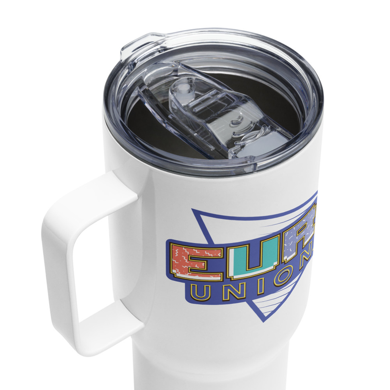 Travel mug with a handle